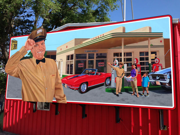 Renowned Artist Helps Fremont Business Draw Attention Local