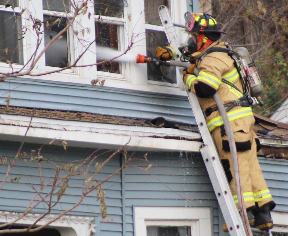 Fire destroys Weeping Water home News