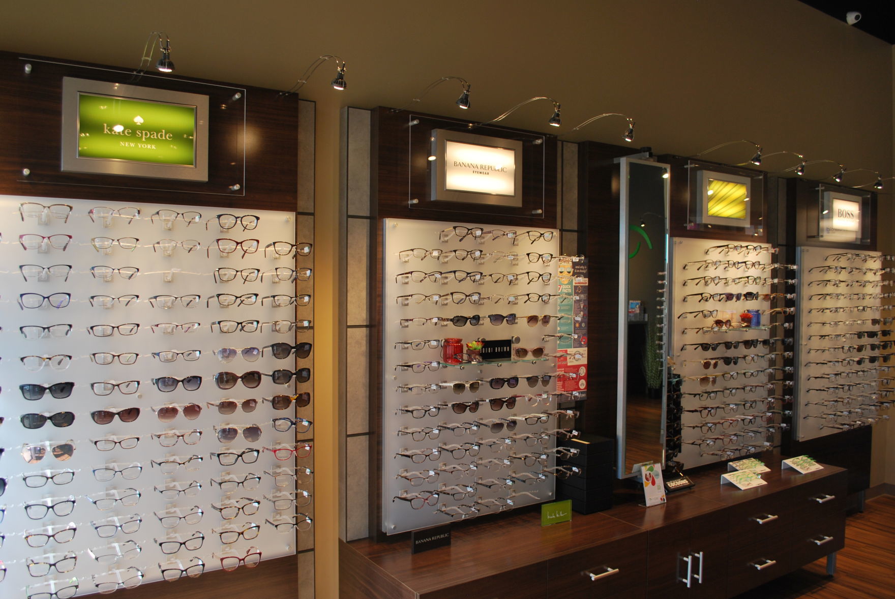 EyeCare Specialties boasts tech experts