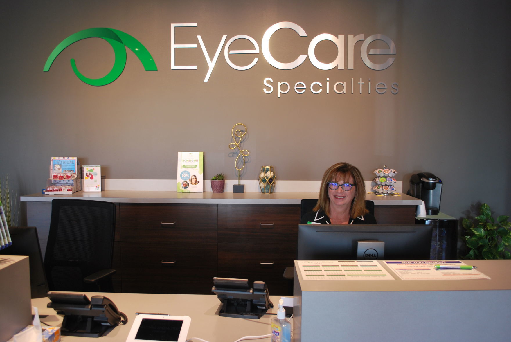 EyeCare Specialties boasts tech experts