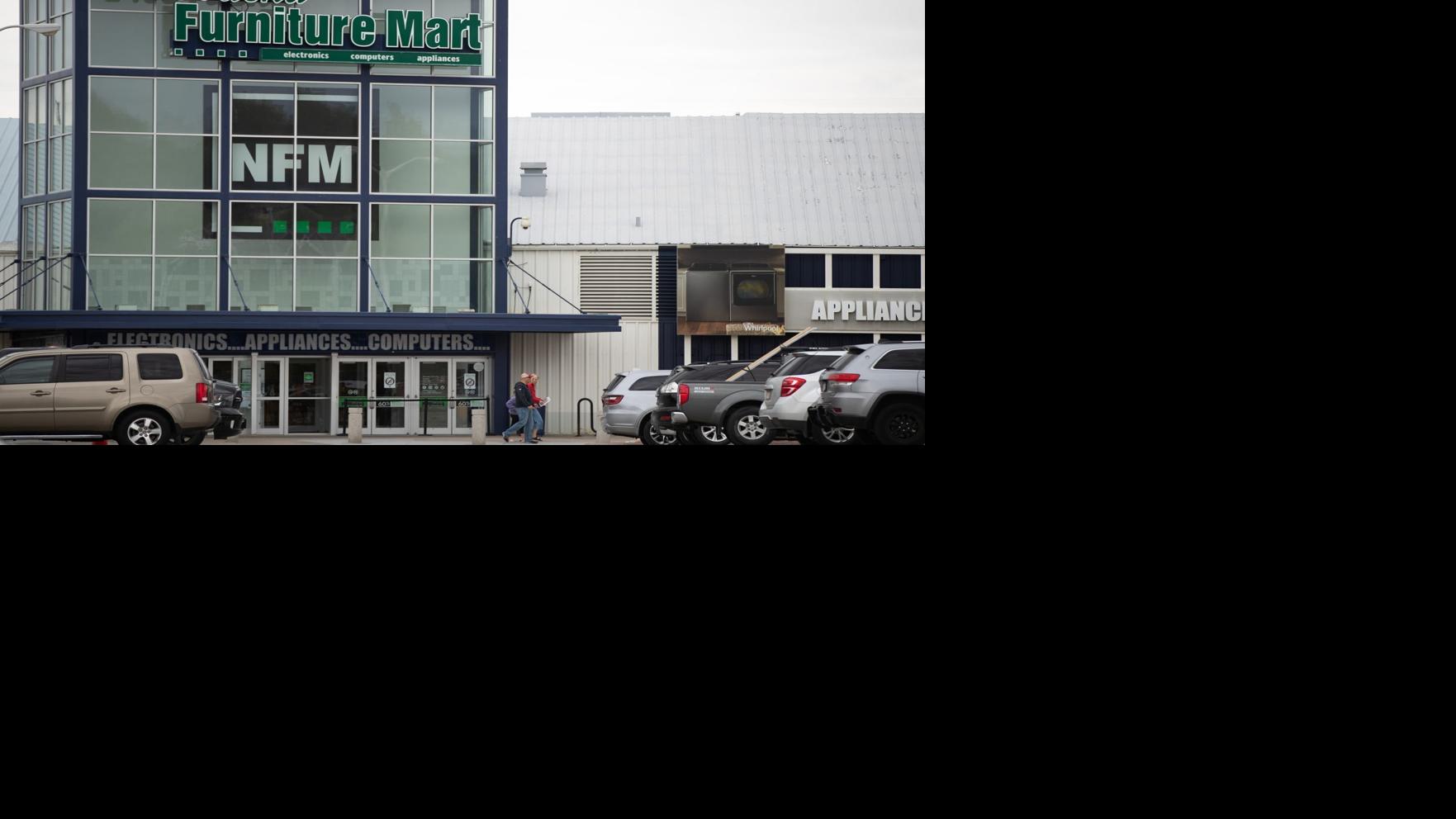 Nebraska Furniture Mart To Require All Customers To Wear A Mask Or Face Shield In Stores Local Fremonttribune Com