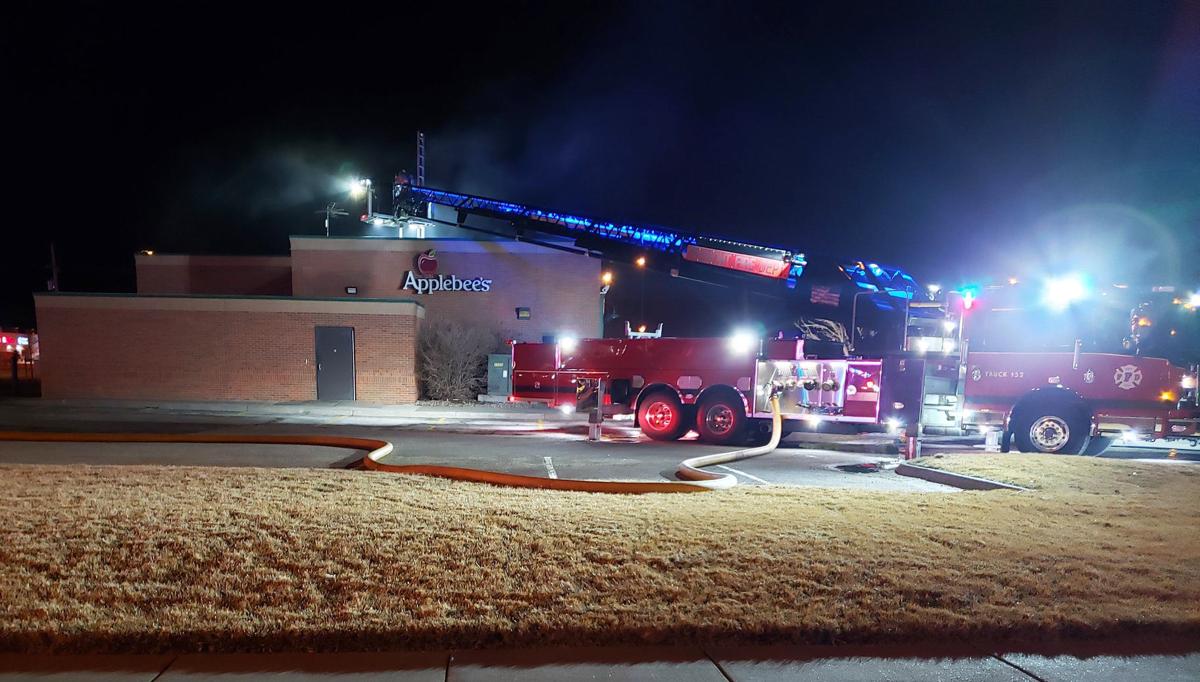 Fremont Fire Department responds to fire at Applebee's