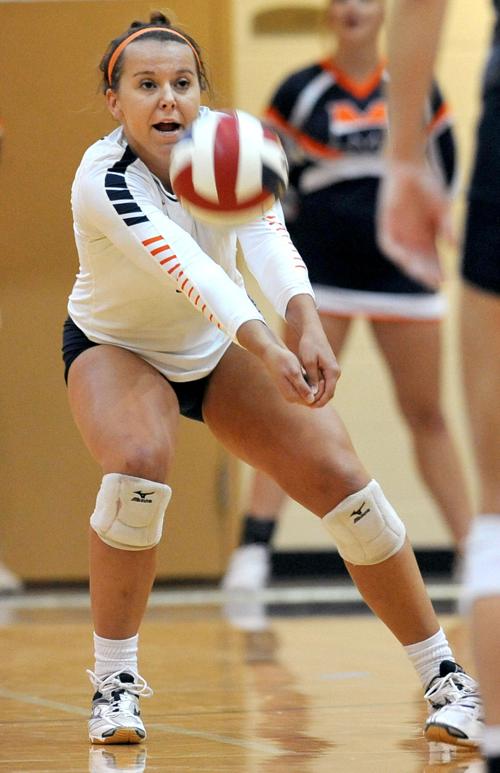Photos: Midland volleyball vs. Saint Mary, 10.11.17