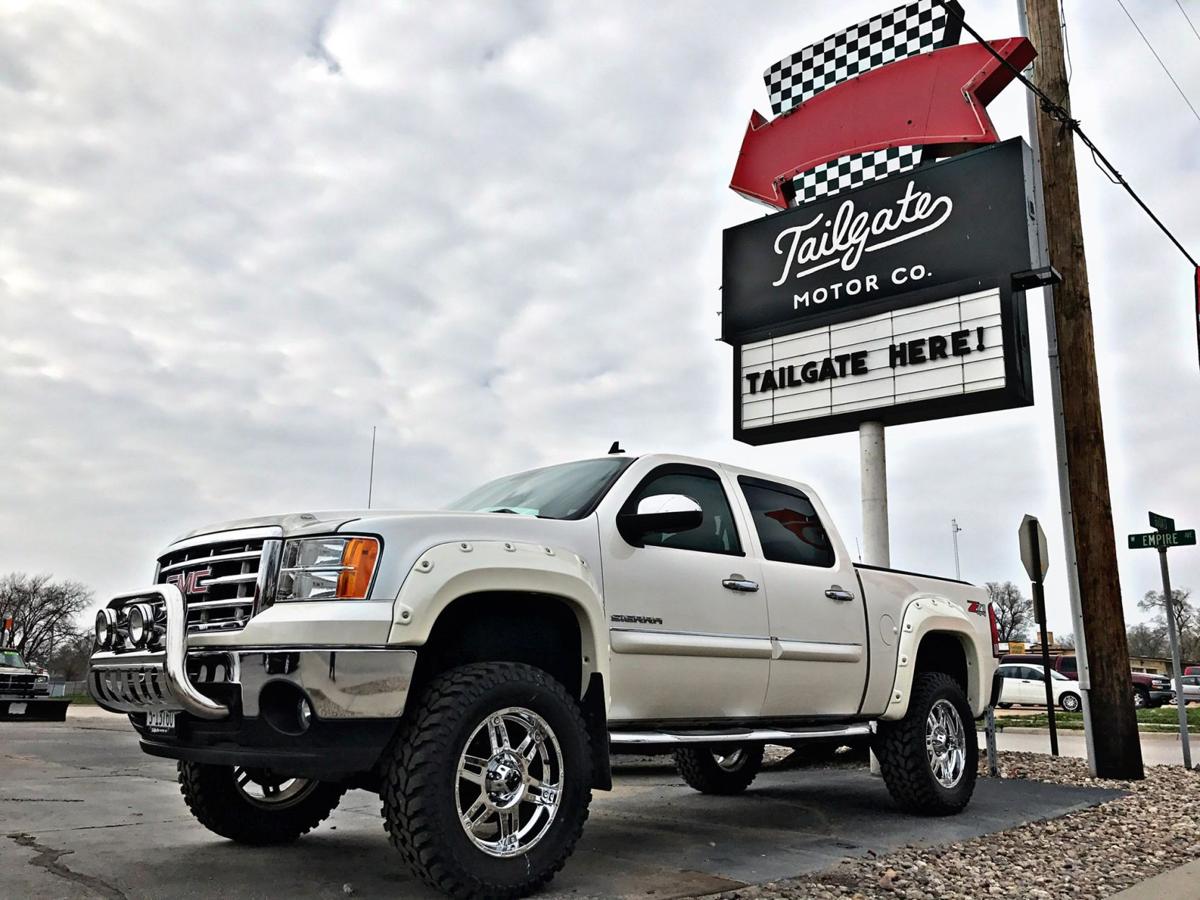New Vehicle Dealership Making A Splash Local Fremonttribune Com