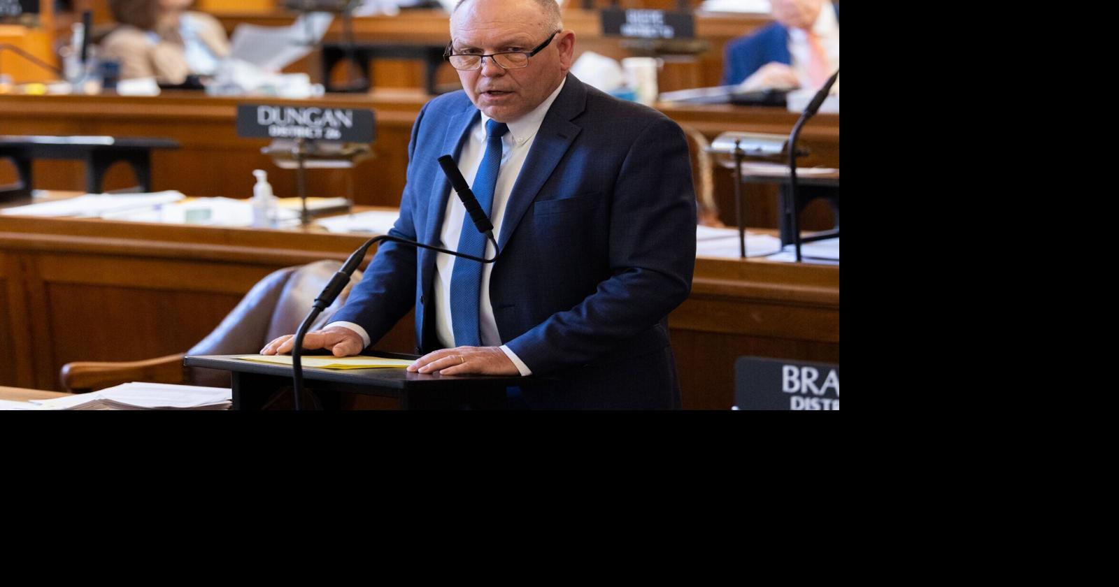 Nebraska lawmakers advance bill regulating large battery projects