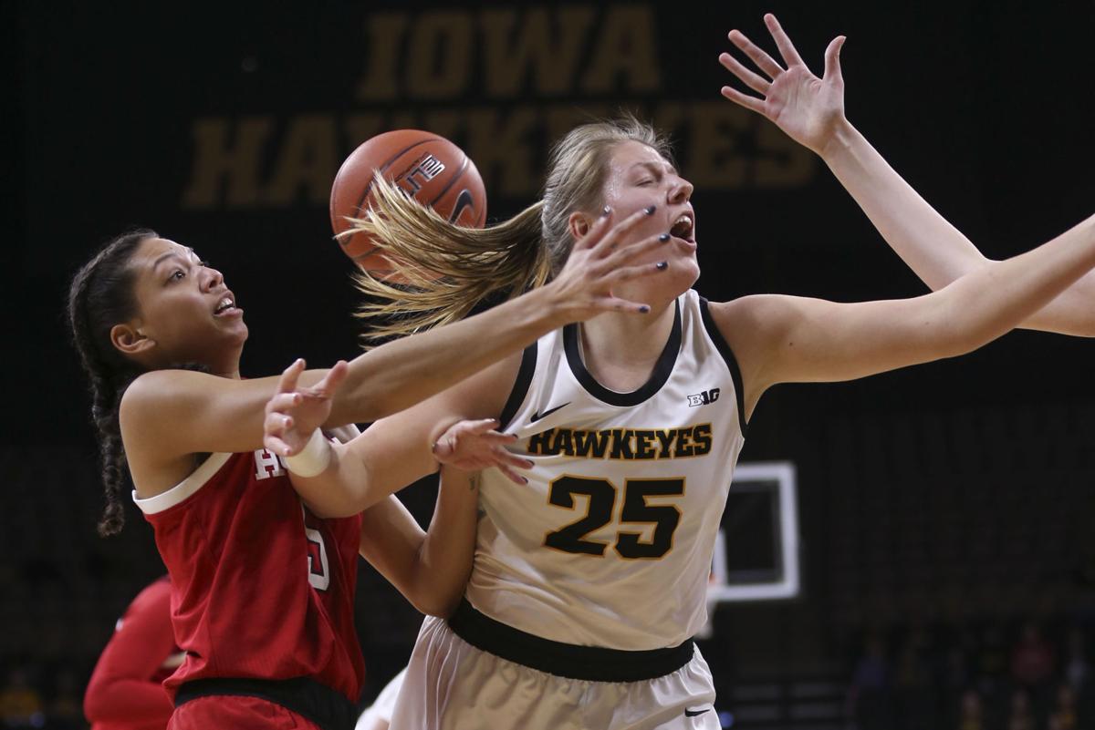 Nebraska Fizzles In Second Half In Iowa City Drops Third Straight