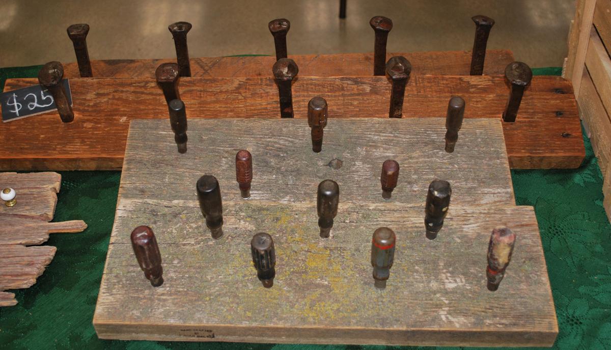 Omaha Man S Works Come From Salvaged Barn Wood Business
