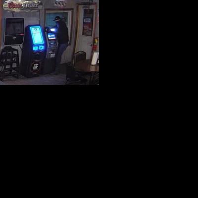 Lincoln man accused of breaking into Kramer bar, stealing ATM