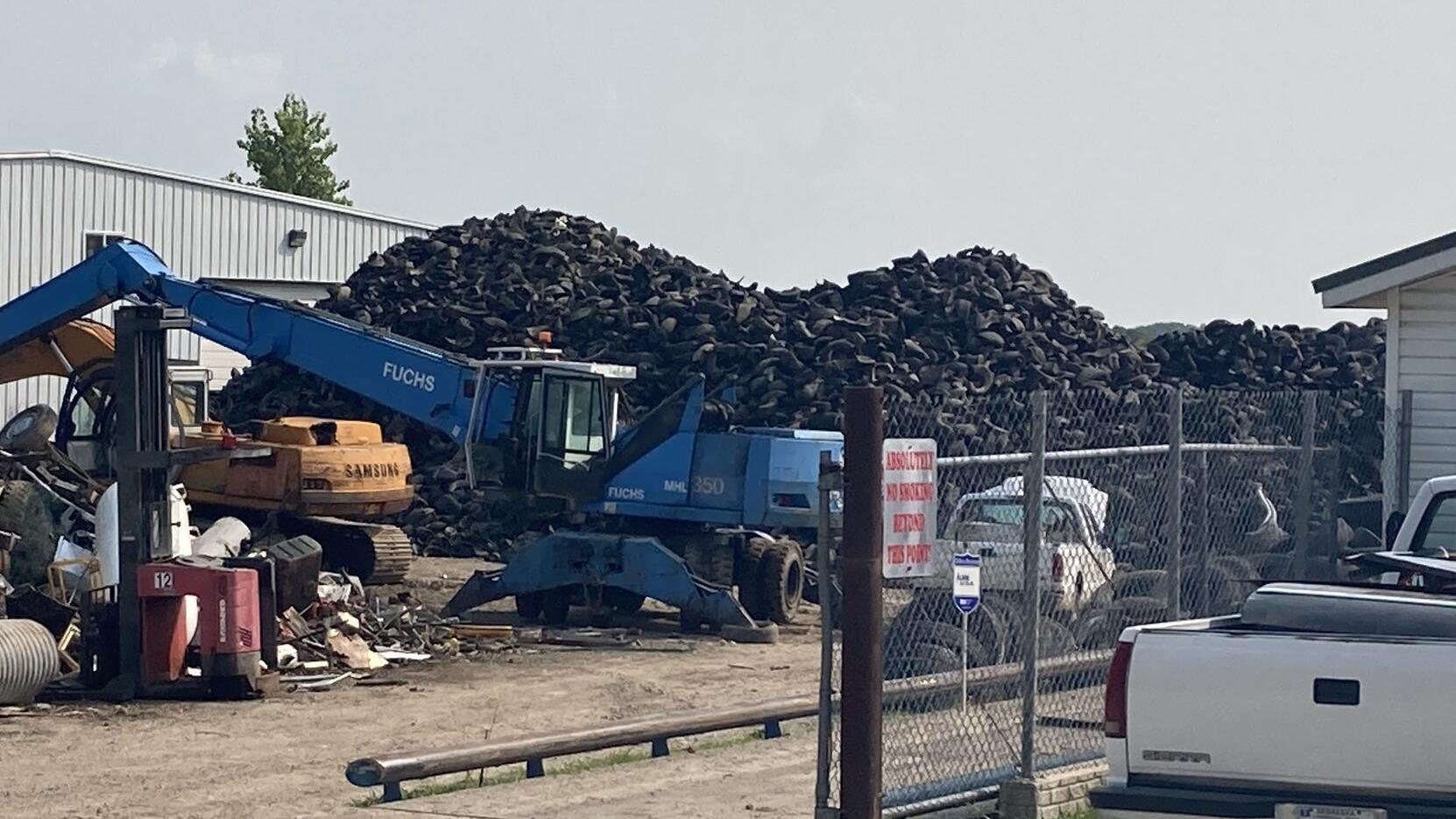 Alvo scrap yard shrinks mountain of tires, but still not in compliance - Vimarsana News