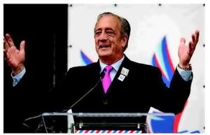 Postmaster sounds warning on USPS finances