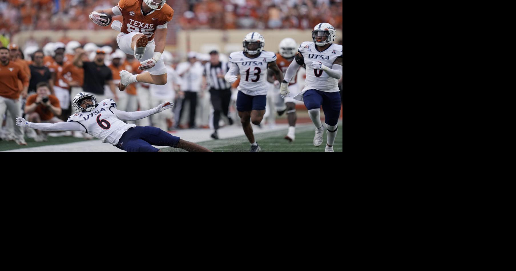 Texas hooks top spot in latest AP poll