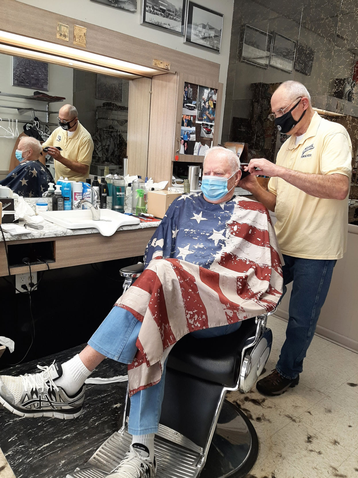 WATCH NOW Man has last haircut in barbershop before it moves