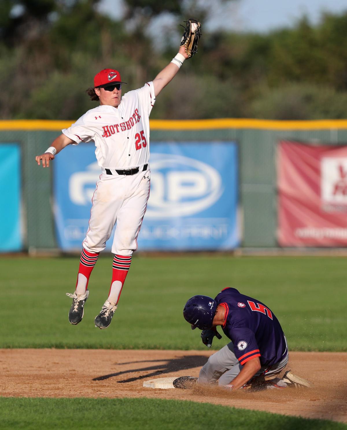 Big Innings Help Hotshots Topple The Moo Fremonttribune Com