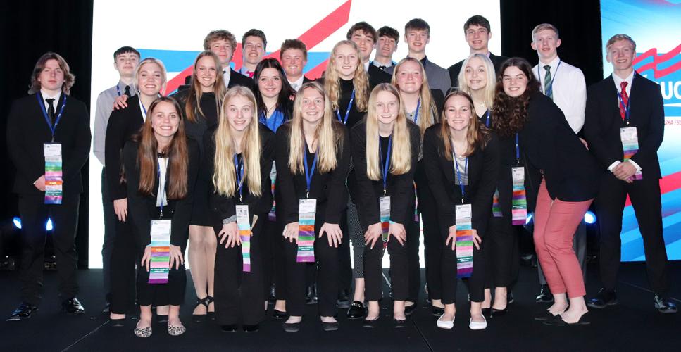 Elmwood-Murdock students at state convention