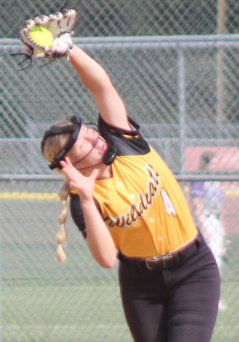 Megan Gissler running catch in first inning