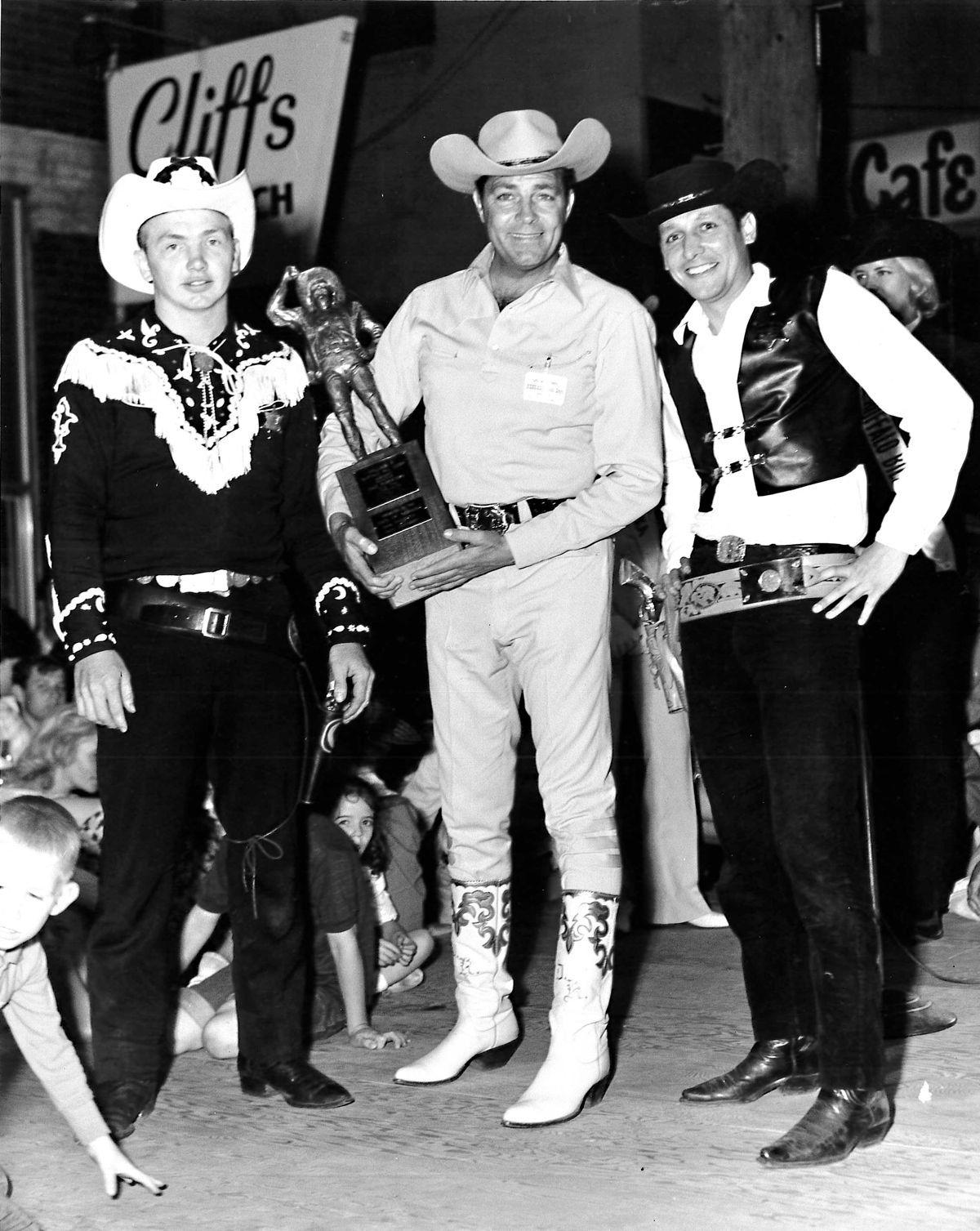 Memorabilia of Old West performer set for weekend auction