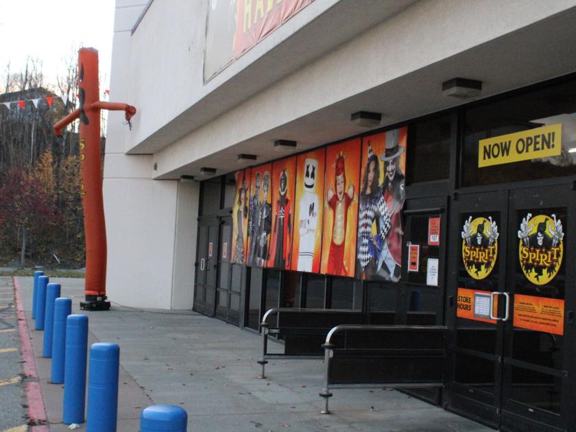 Spirit Halloween Returns To The Valley For First Time Since 2017 Business Frontiersman Com Spirit Halloween Returns To The Valley For First Time Since 2017 Business Frontiersman Com