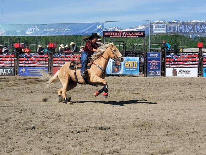 Rodeo Alaska competitor
