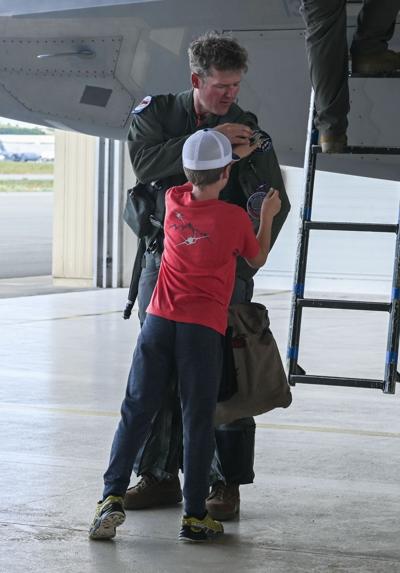 First To Fly 2 000 Hours In F 22 Raptor Arctic Warrior Frontiersman Com First To Fly 2 000 Hours In F 22 Raptor Arctic Warrior Frontiersman Com