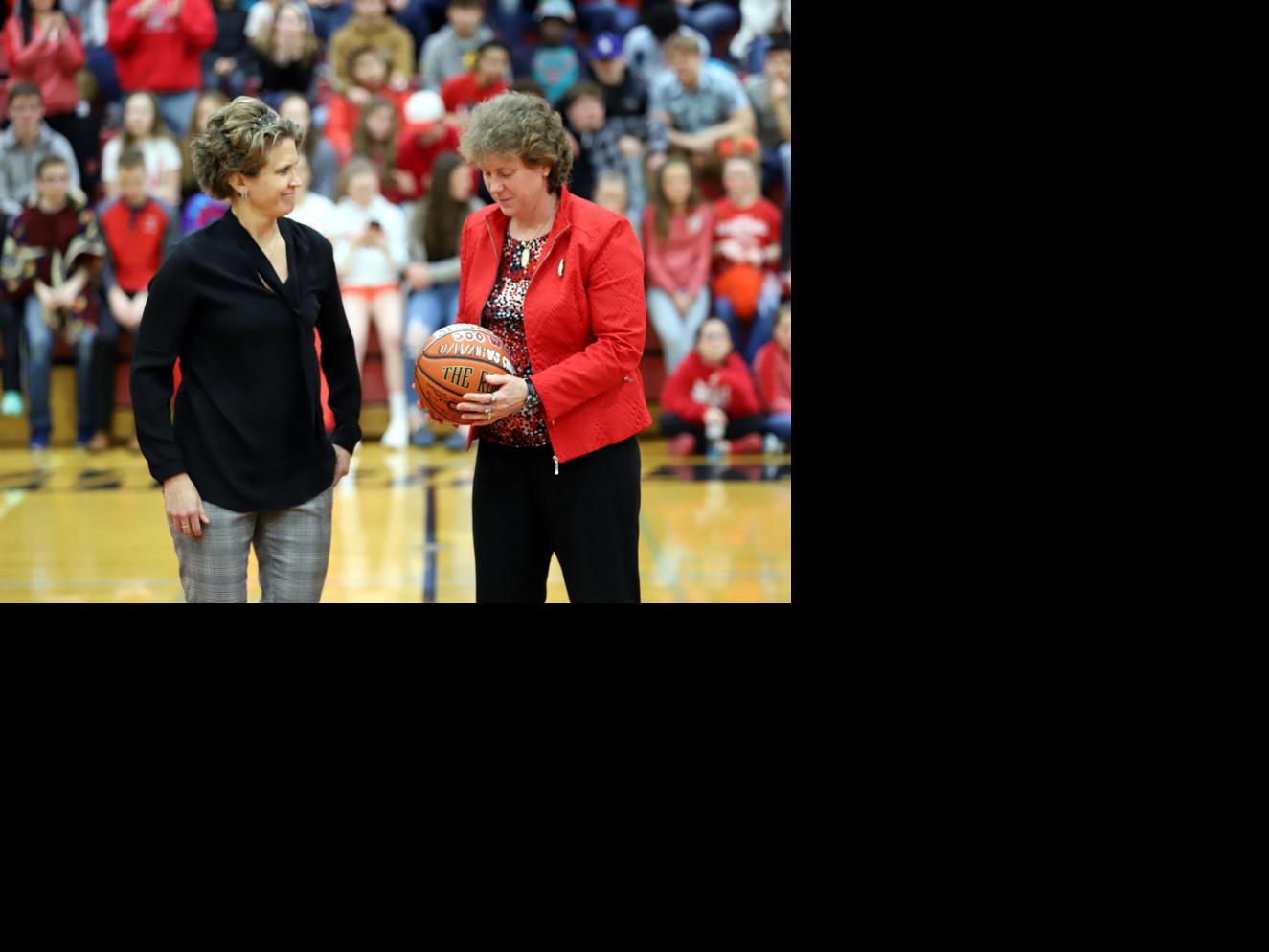 Hall Of Fame Wasilla High Activities Director Girls Basketball Head Coach Among Those Honored By Alaska Associations Local Sports News Frontiersman Com