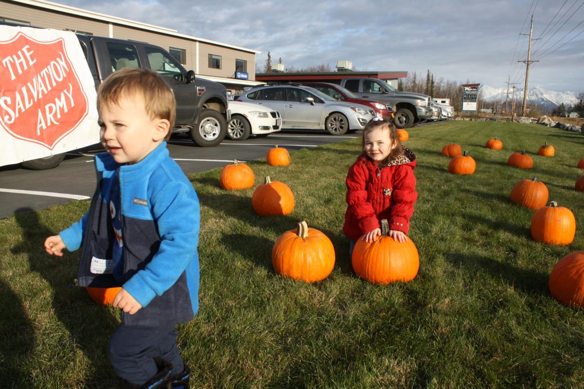 Valley Residents Show Mass Support During Second Annual Pumpkin