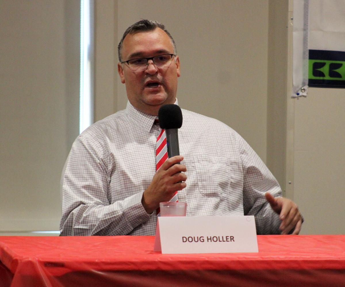 Wasilla Mayoral Candidates Debate At Extreme Fun Center Local News Stories Frontiersman Com