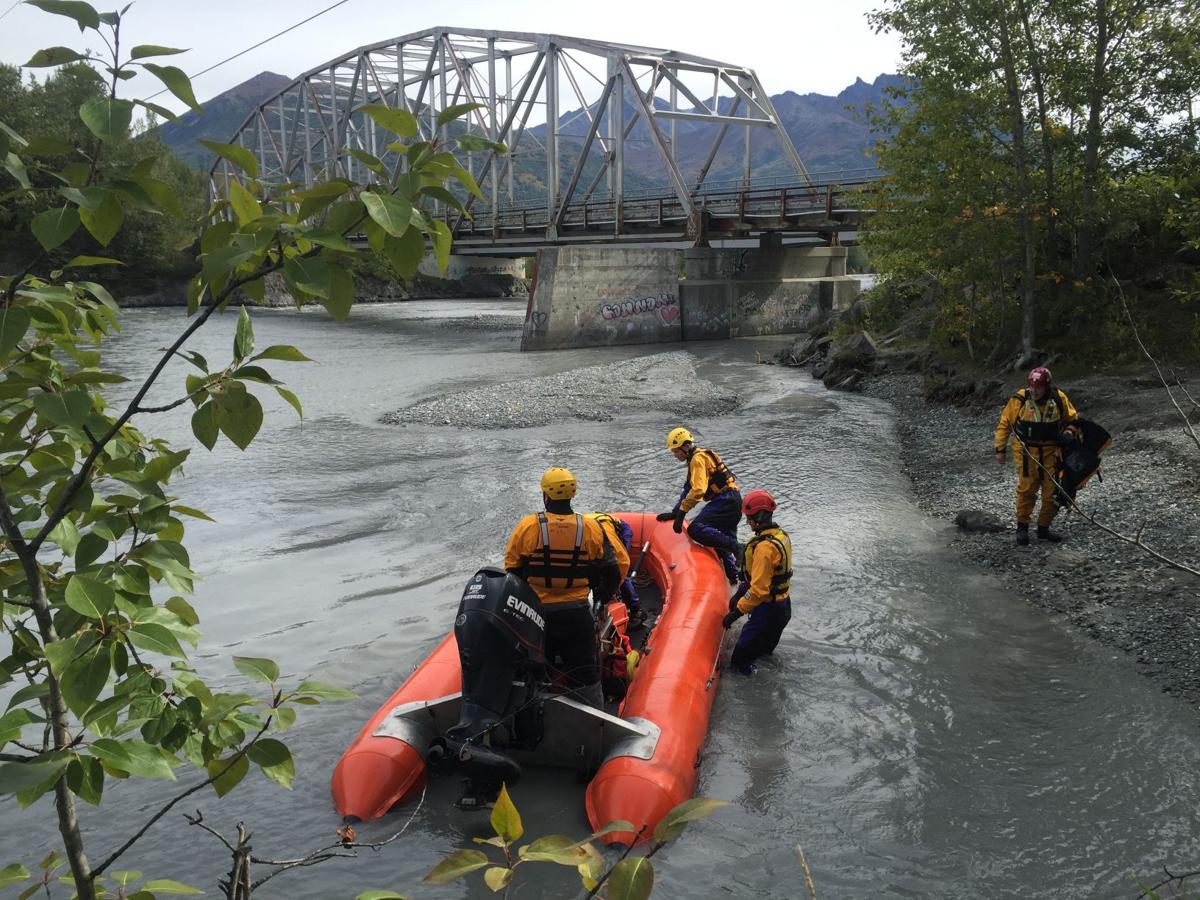 Car Drives Into Matanuska River Breaking News Frontiersman Com