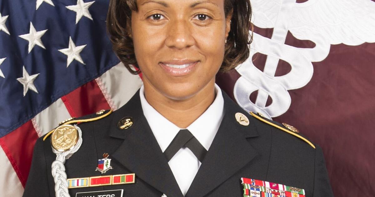 One of Army’s few female tomb guards reflects on accomplishment ...