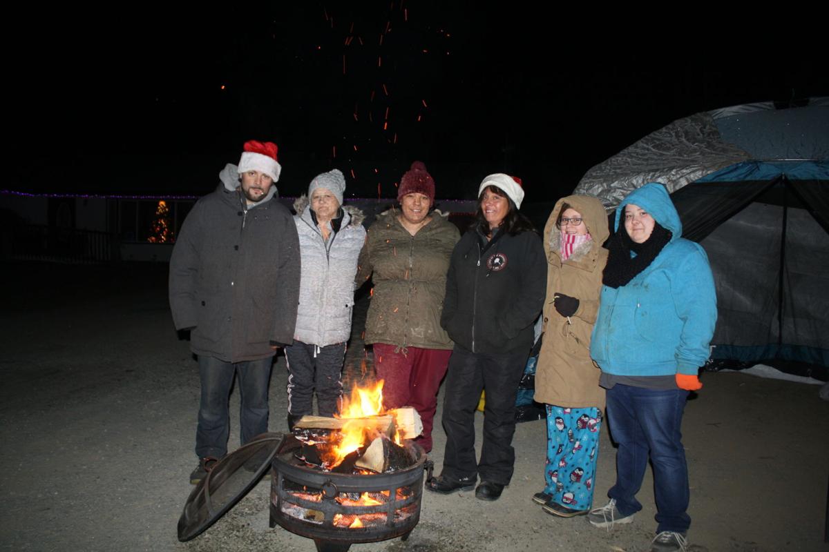 The Christmas Light Lady Iconic Wasilla Neighborhood Celebrates 10 Years Of Synchronized Christmas Lights With The Community And Hot Cocoa Local News Stories Frontiersman Com