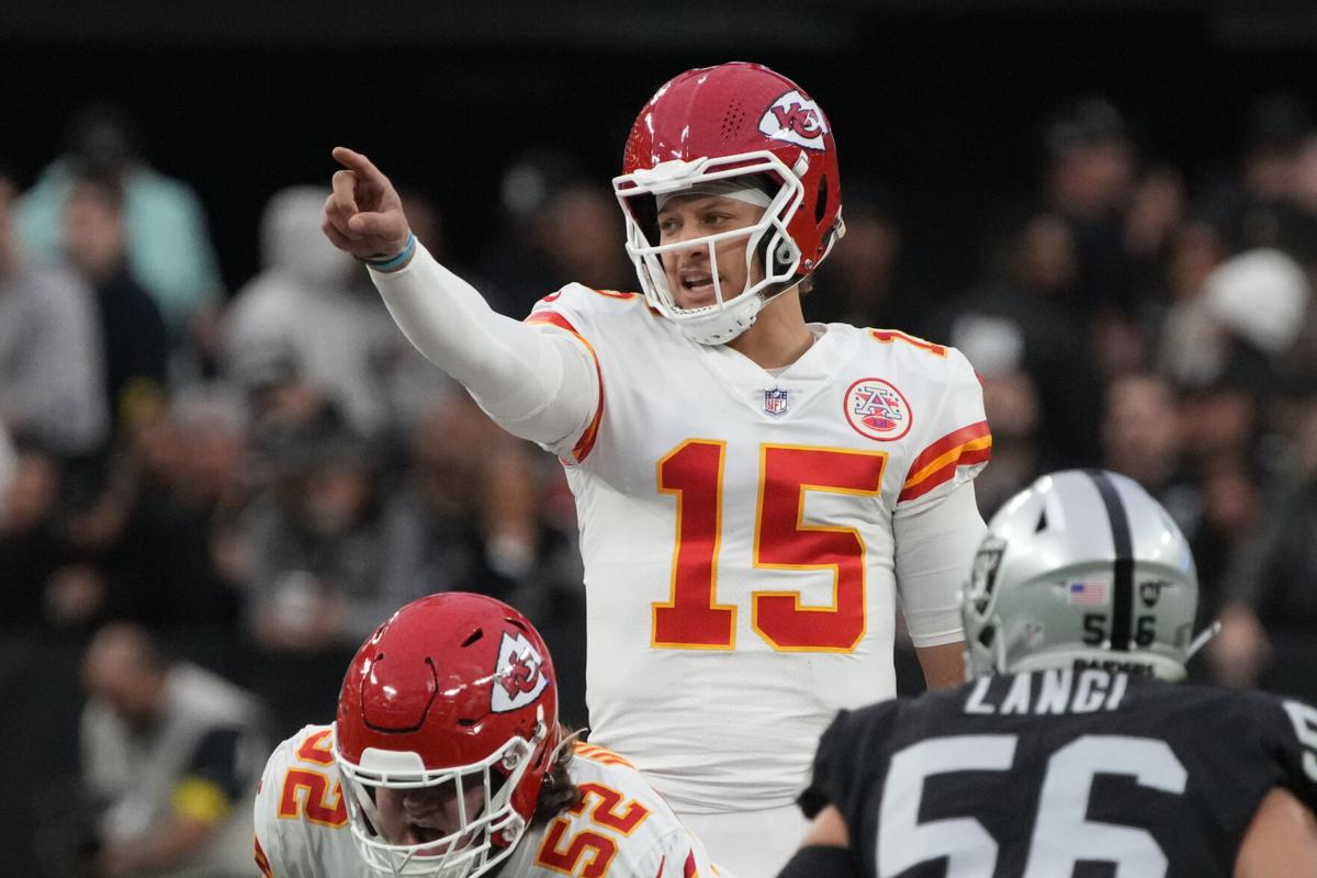 Chiefs SB LVIII favorites; Patrick Mahomes for MVP, National Sports