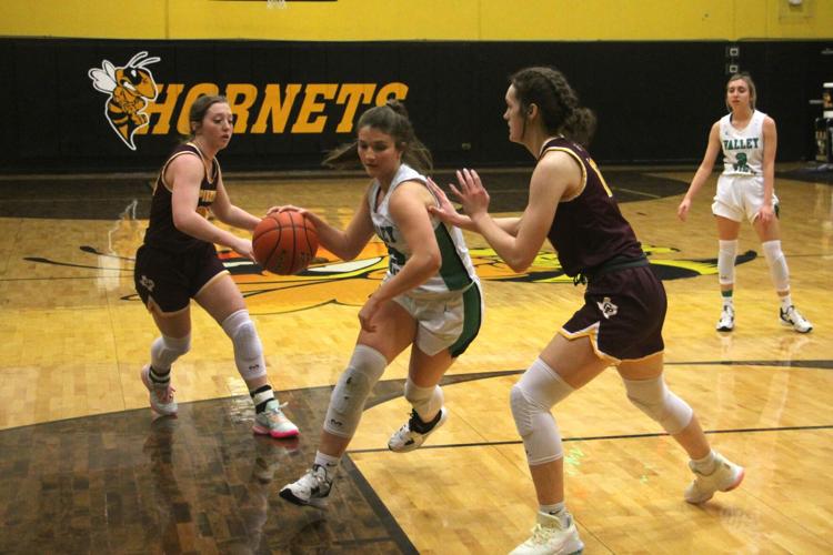 Girls’ teams do well in Era tourney Sports