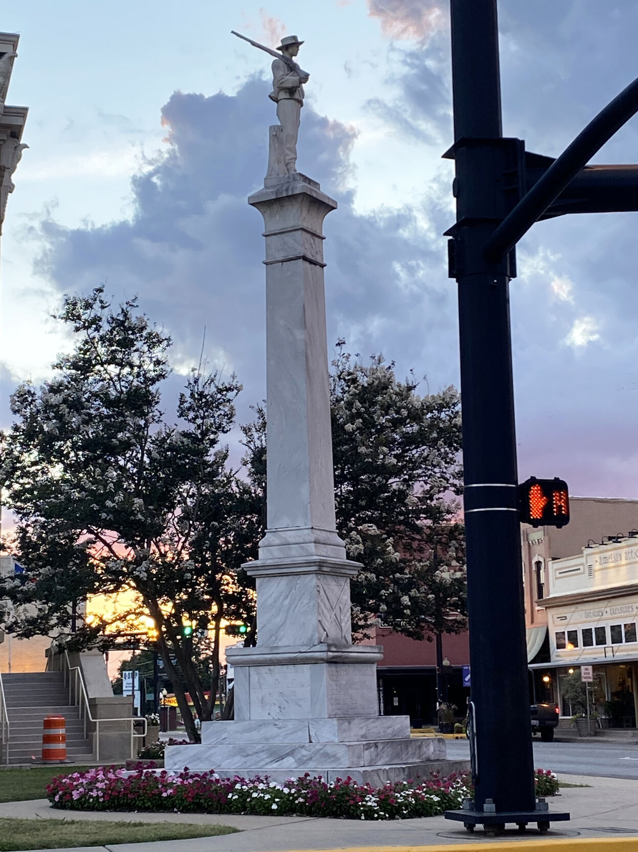 FULL REPORT County judge seeks vote on Confederate monument; poll