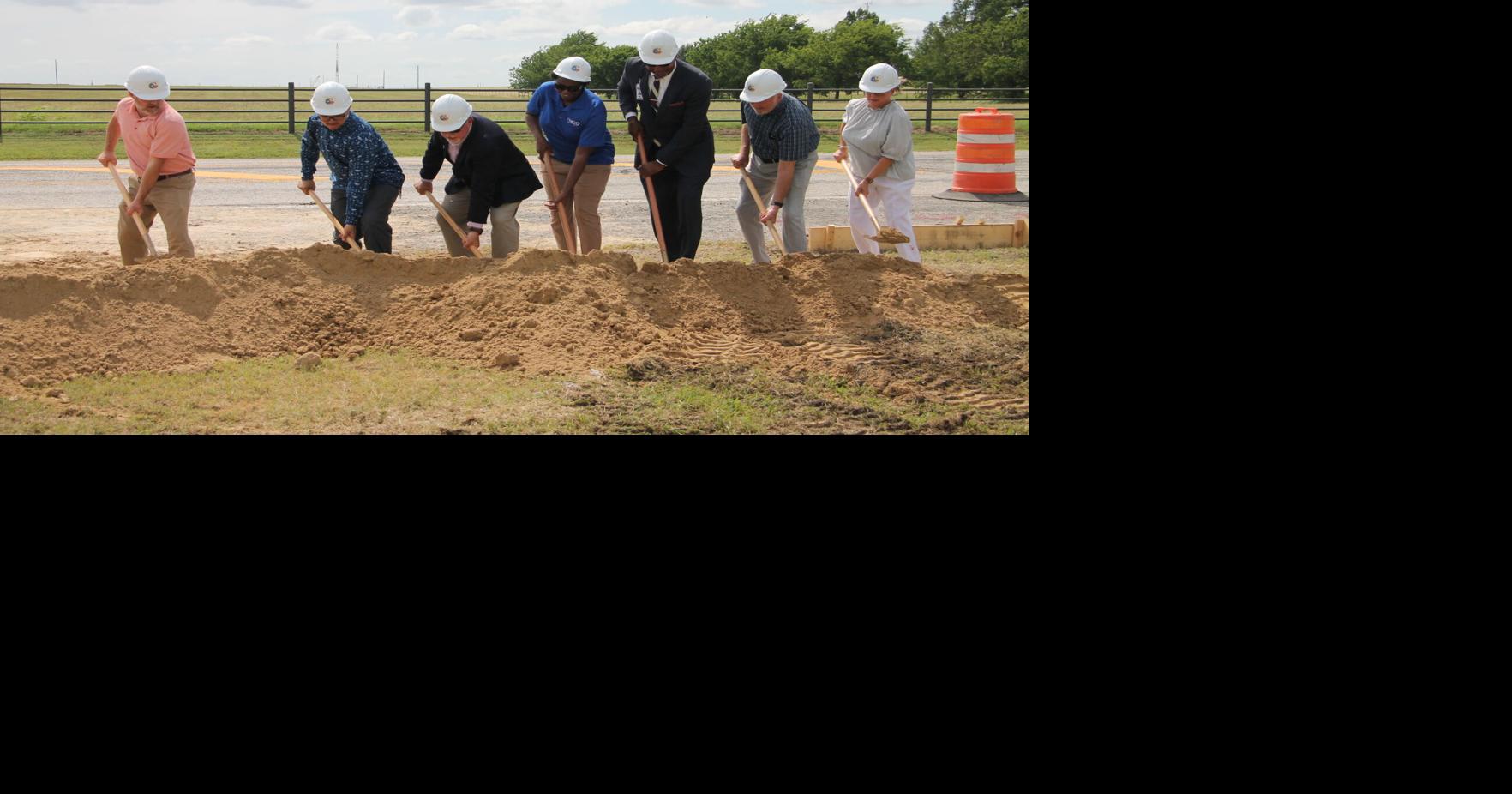 Gainesville breaks ground on sidewalk