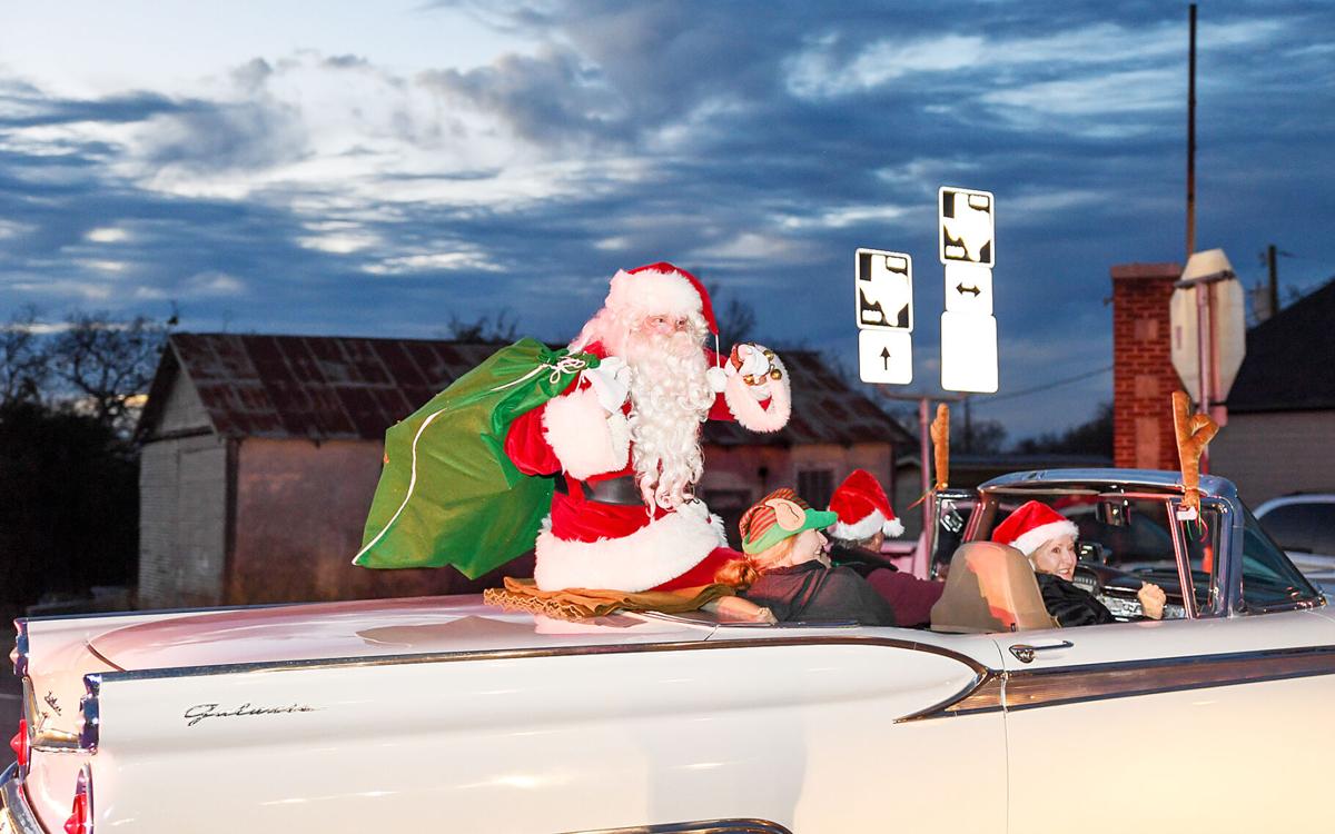 Valley View Area Chamber of Commerce Christmas Parade 2020 Gallery