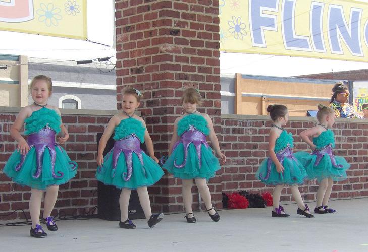 Spring Fling draws big crowd to downtown Gainesville | Local News ...