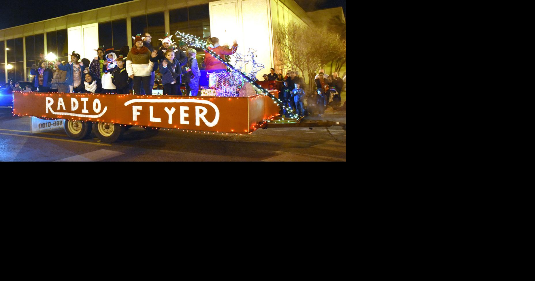 Denison Christmas Parade 2022 Parading Holiday Spirit: The Register's Guide To Area Christmastime Events  | Local News | Gainesvilleregister.com