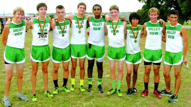 Valley View boys cross country team