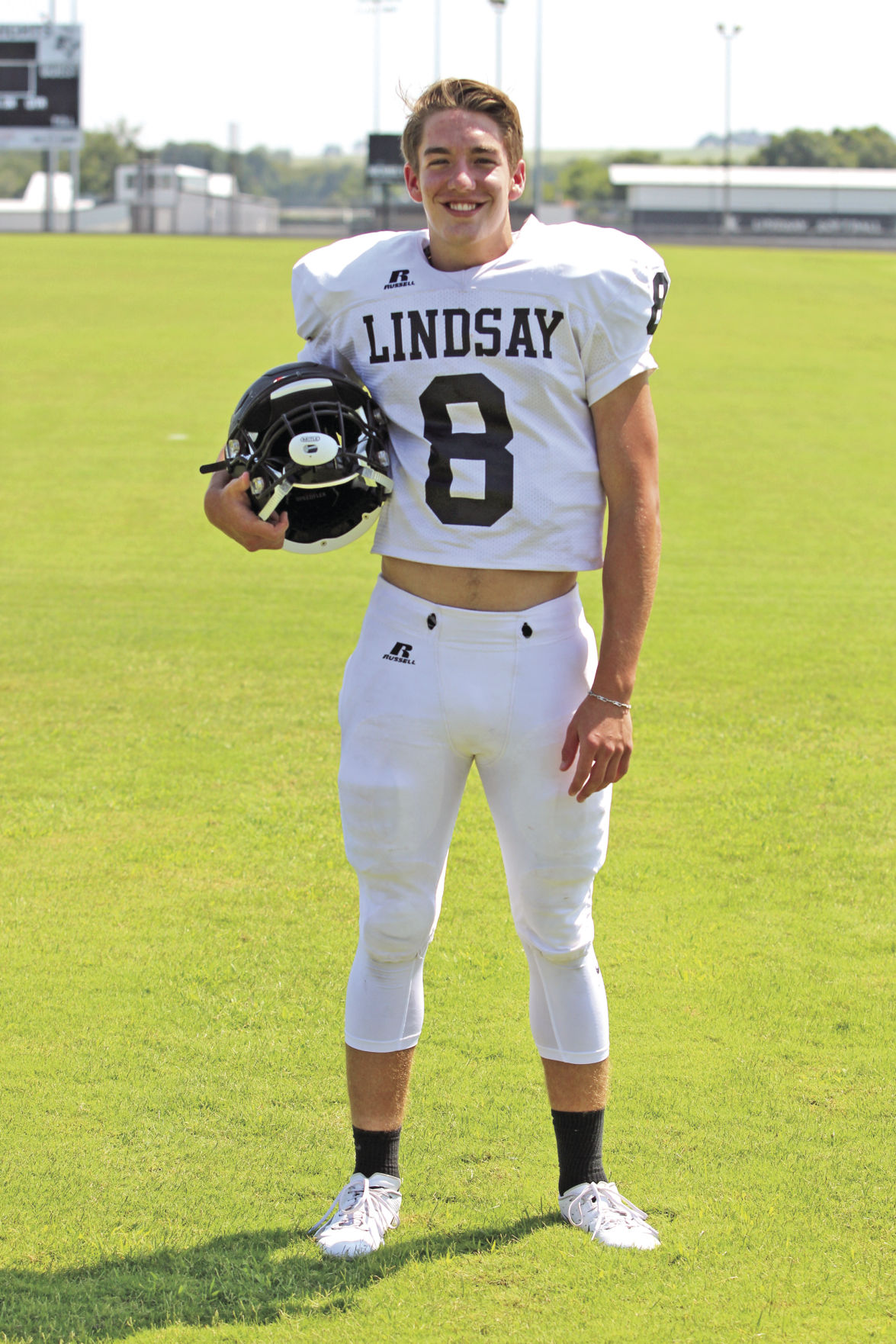 Lindsay football preview Local Sports