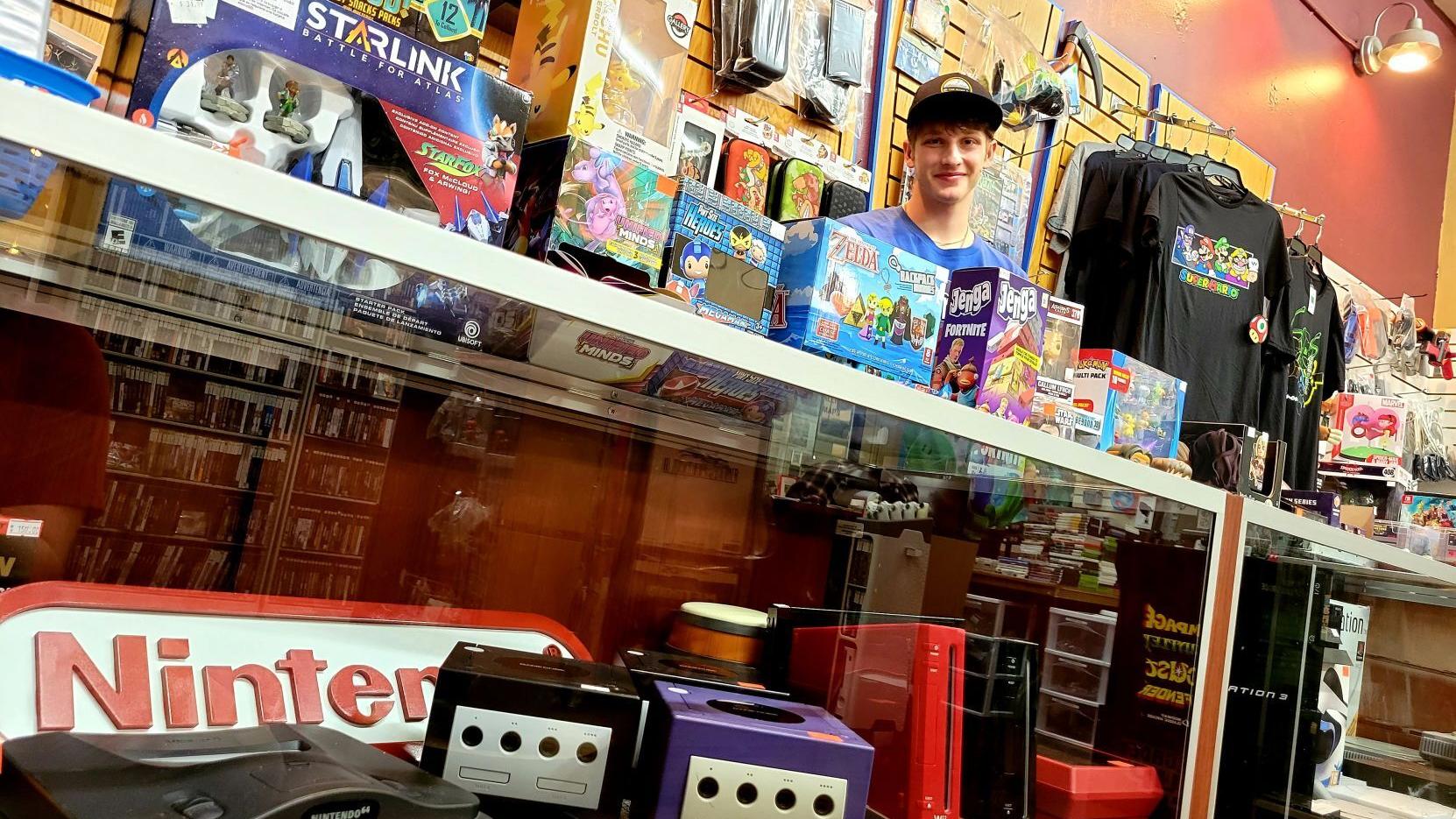 Crescent Valley graduate uses senior year to start retro gaming business - Vimarsana News