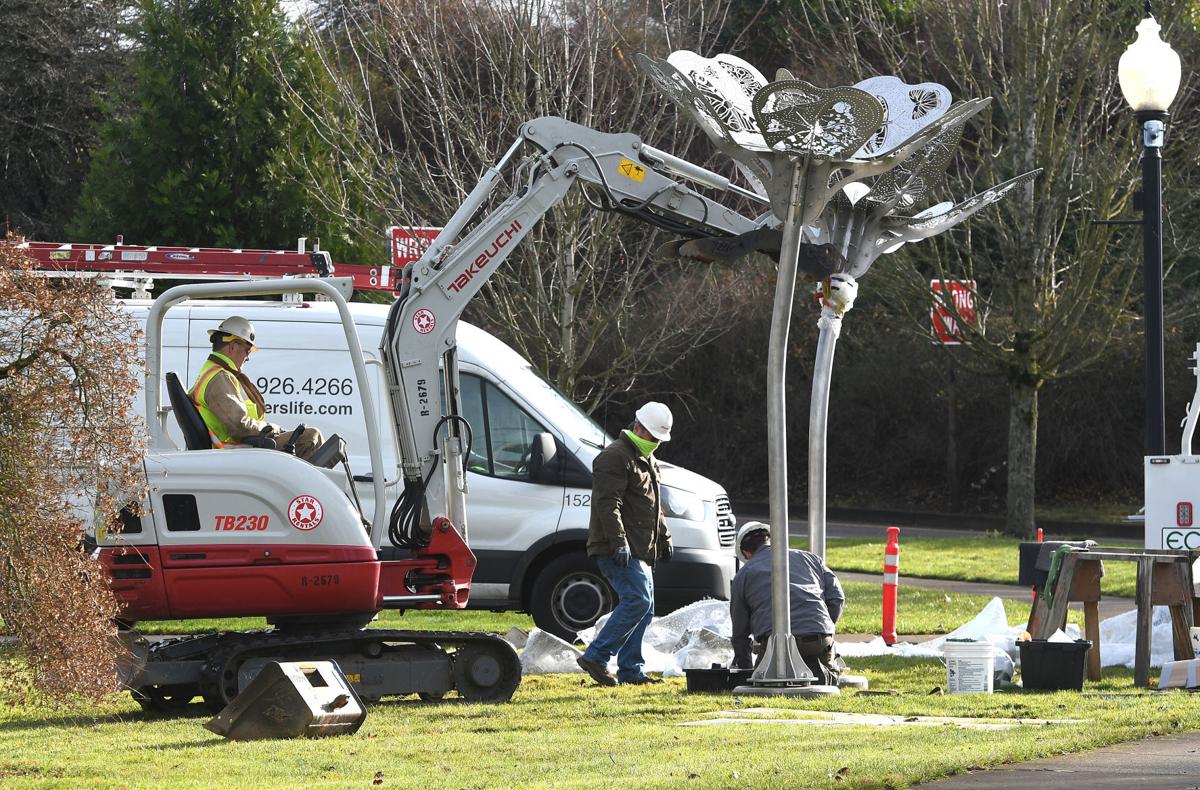 121920-adh-nws-Morrison Sculpture03-my