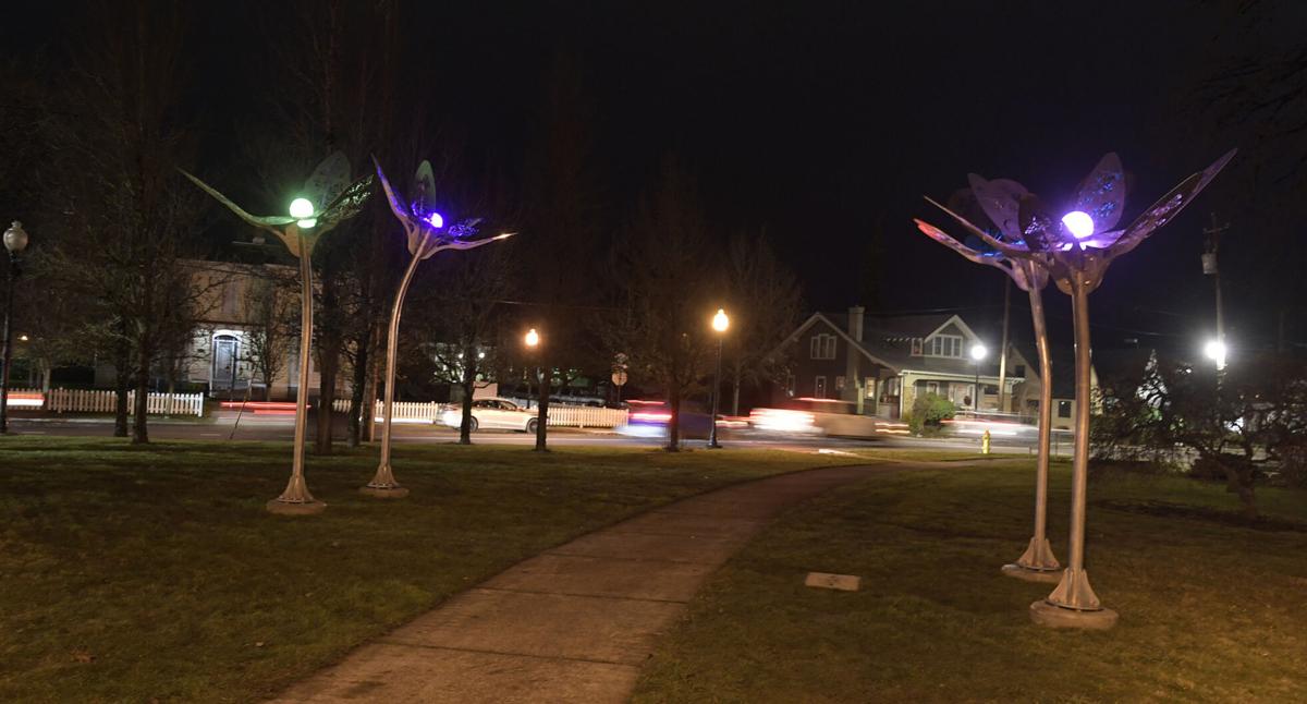 122120-adh-nws-Sculpture04-my