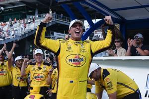 Team Penske sweeps front row at Indy 500