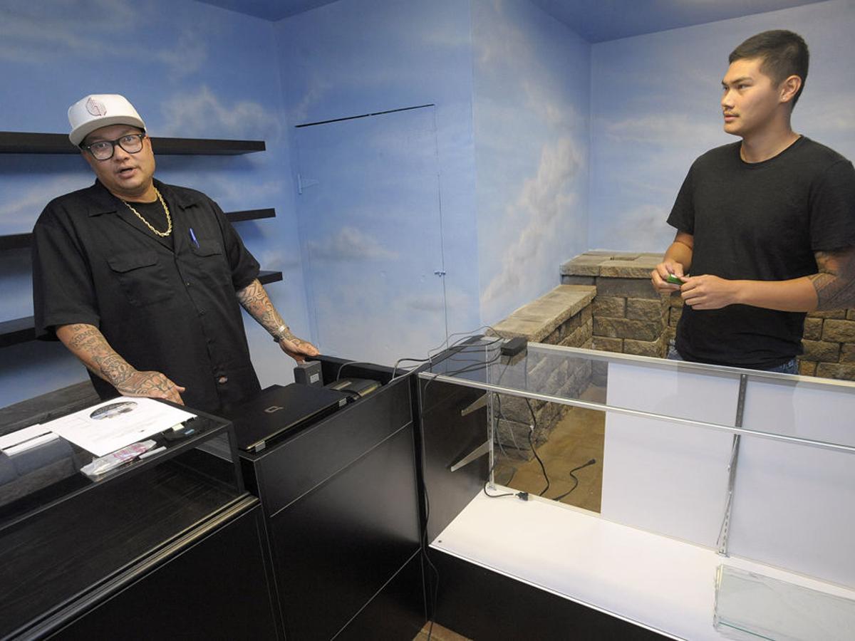 Corvallis Family Set To Open Marijuana Dispensary Local Gazettetimes Com