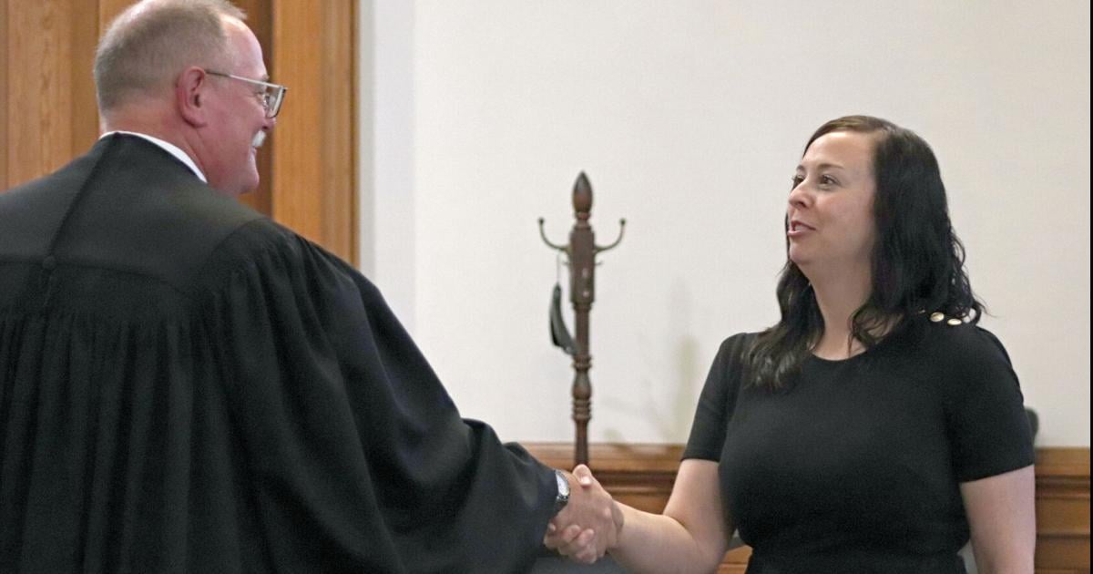 Judge Bert Rice Benton County swears new circuit court judge