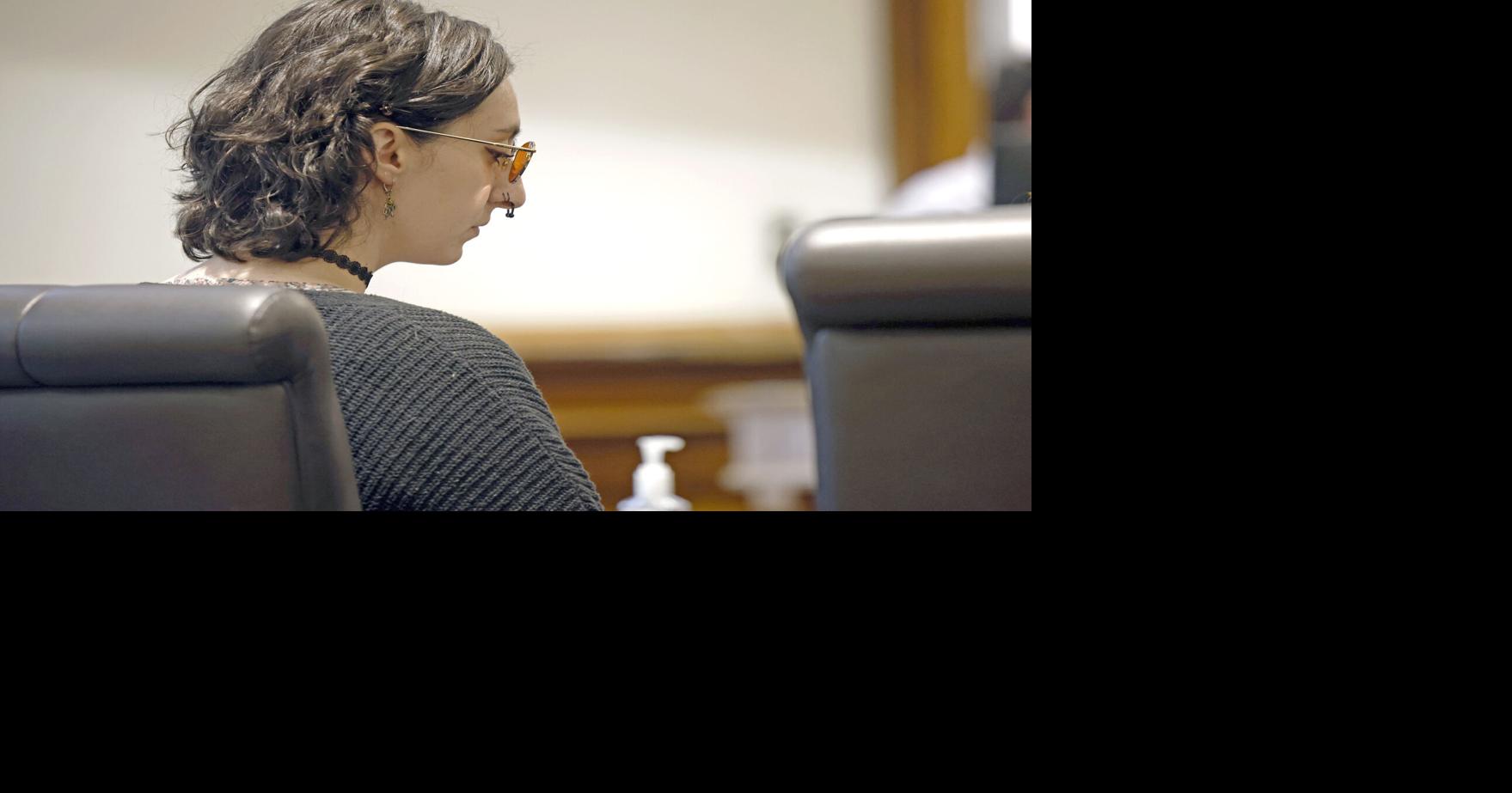 Corvallis woman sentenced for aiming laser at police officer