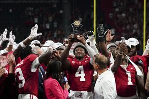 No. 8 Alabama upsets No. 1 Georgia to stay in CFP contention