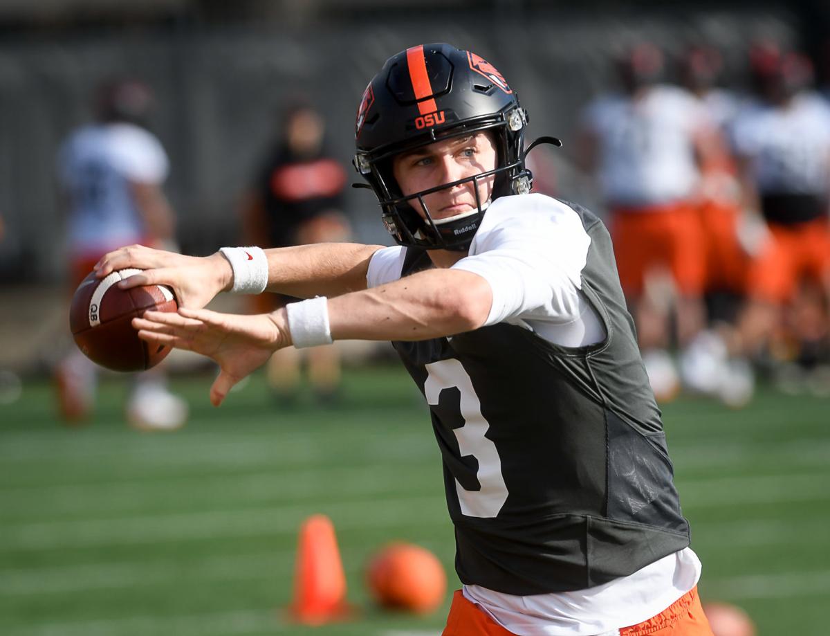 Osu Football Beavers Looking For A New Starter At Quarterback Football Gazettetimes Com