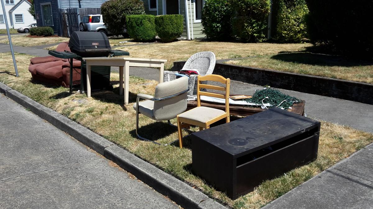 couch-16th