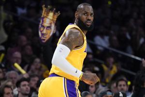 Lakers vs. Warriors best bets: NBA series props for Los Angeles vs. Golden State in conference semifinals