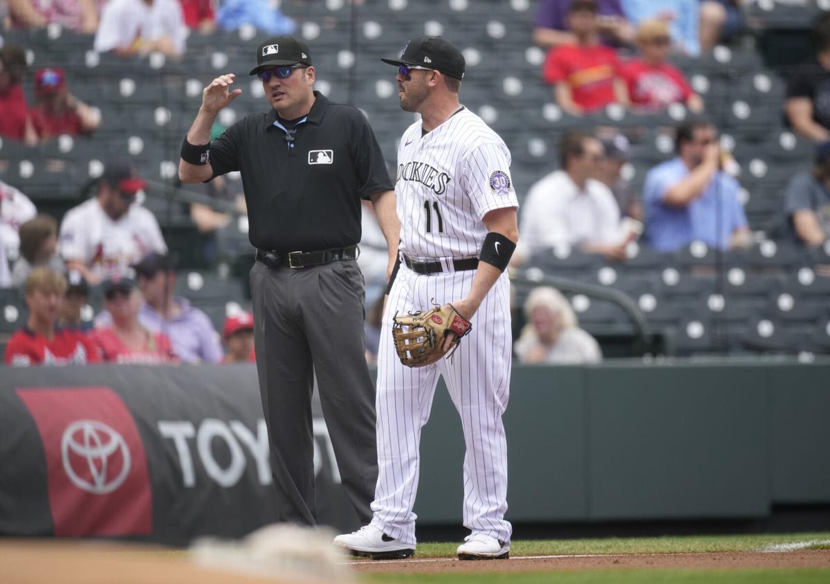 MLB players find less time for small talk with pitch clock